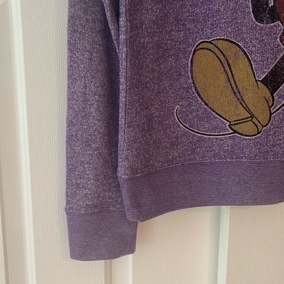 Disney lightweight sweatshirt/top - Picture 3 of 6